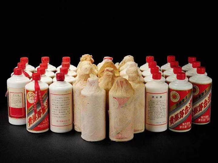 阿图什日照岚山回收酒价格哪里回收(附近上门回收茅台酒）?